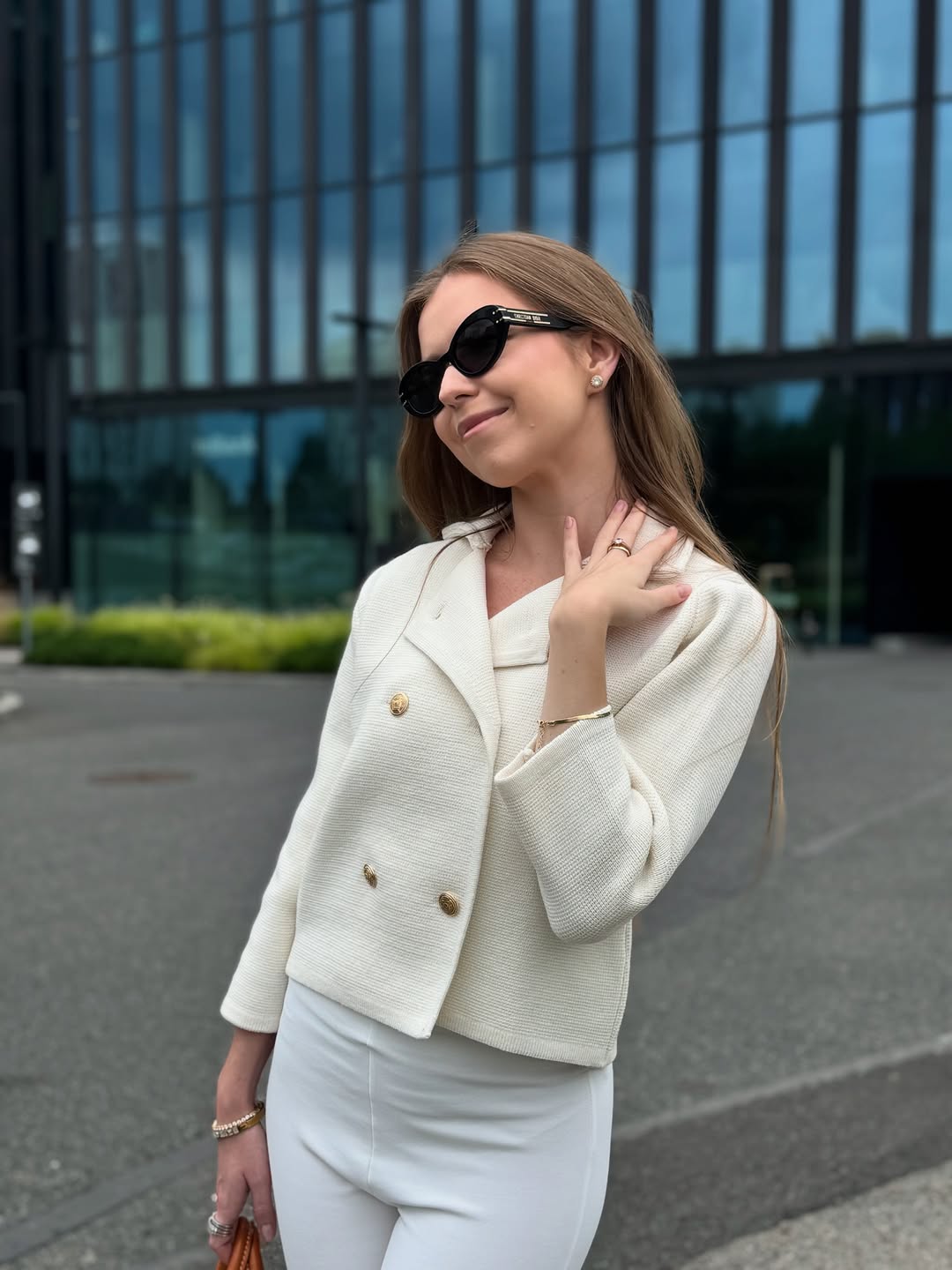 miękkie dzianiny to coś więcej niż moda.to takie kobiece „przytul się” — do siebie, do spokoju,